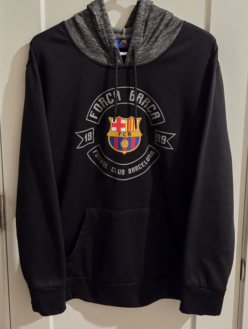 FC Barcelona Forca Barca Hoodie Pullover Performance Sweatshirt - Size Medium